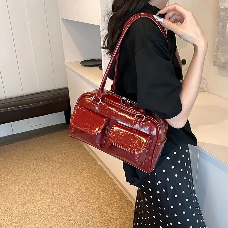Women's Maroon Leather Commuter Handbag 2025 New Arrival
