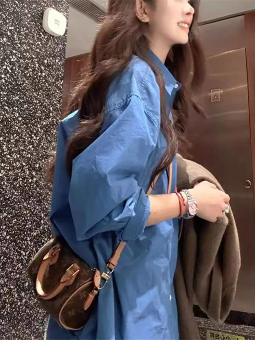 Korean high-end blue shirt jacket women's spring and summer loose long sleeve temperament lazy wind shirt wholesale