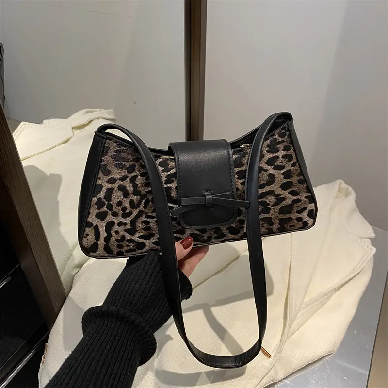 Leopard Print Red Shoulder Bag for Women - Image 8