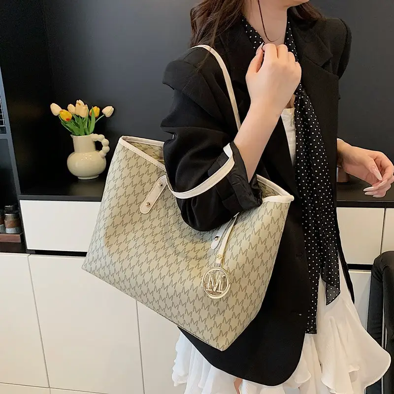 Women's Rhombus Printed Tote Bag Large Brown Leather - Image 8