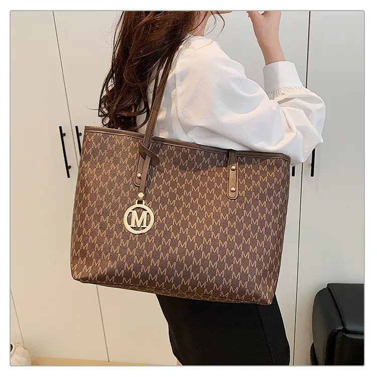 Women's Rhombus Printed Tote Bag Large Brown Leather — feature 16