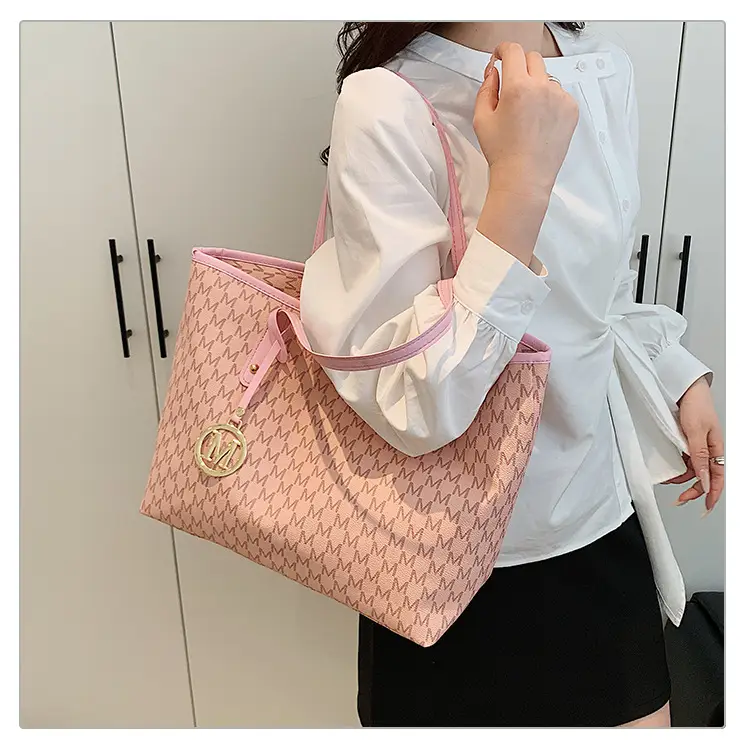 Women's Rhombus Printed Tote Bag Large Brown Leather — feature 21
