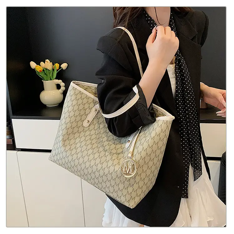 Women's Rhombus Printed Tote Bag Large Brown Leather — feature 29