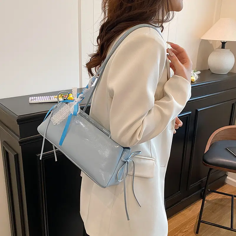 2025 White Niche Shoulder Bag for Women - Image 10