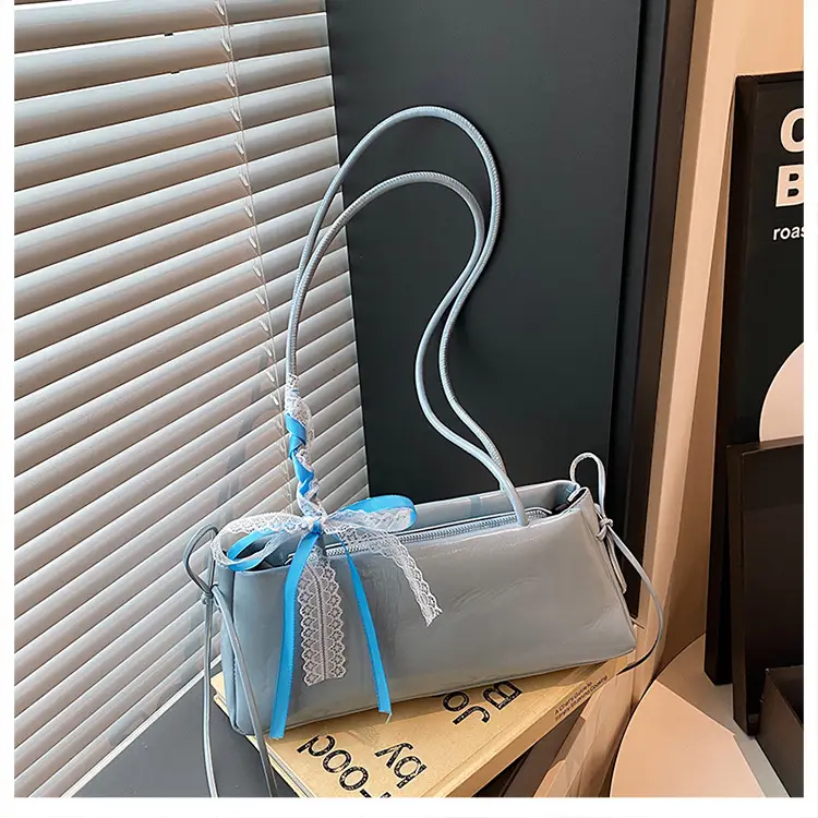 2025 White Niche Shoulder Bag for Women — feature 10