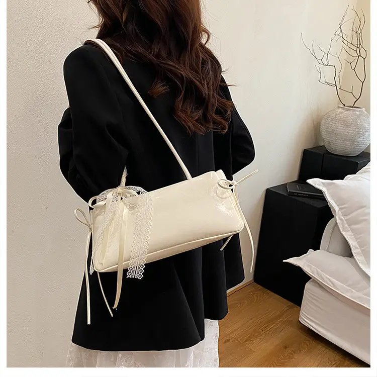 2025 White Niche Shoulder Bag for Women — feature 17