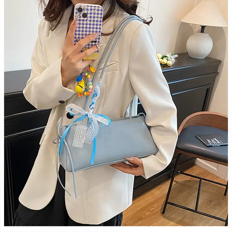 2025 White Niche Shoulder Bag for Women — feature 20