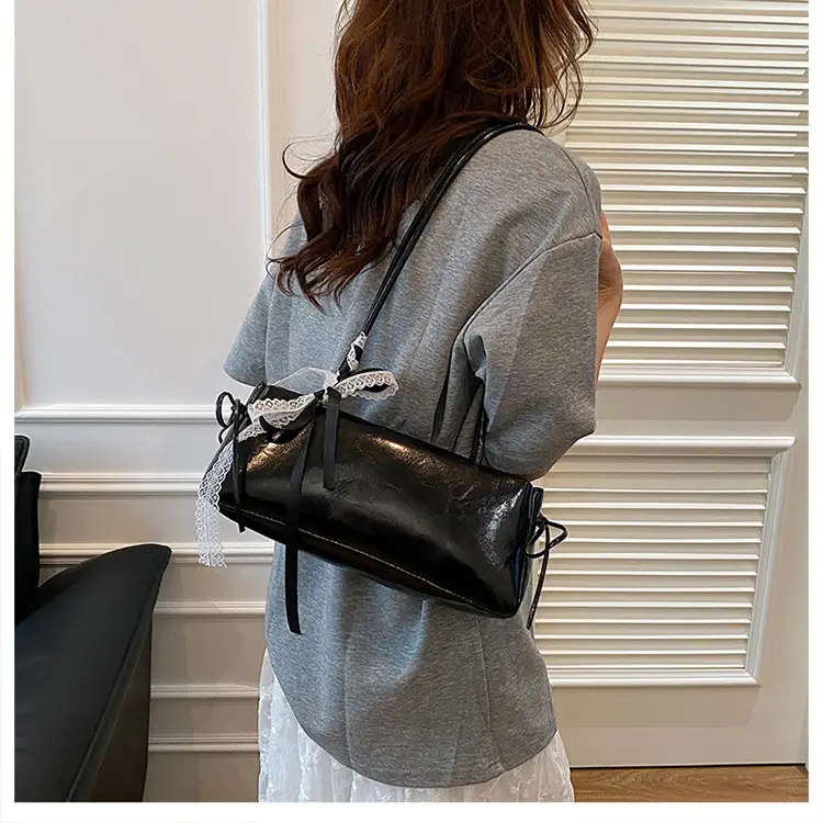 2025 White Niche Shoulder Bag for Women — feature 28