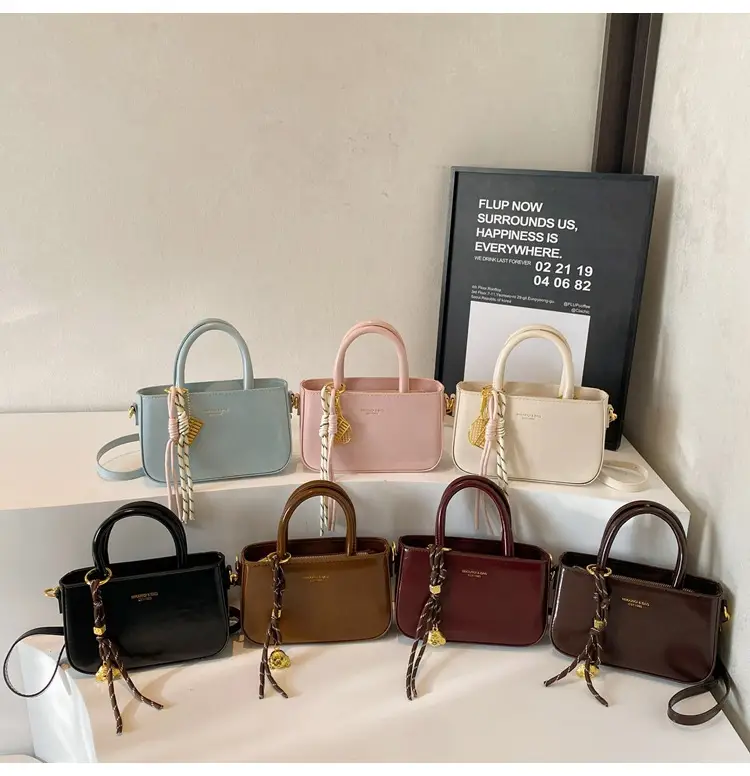 Women Shoulder Crossbody Bag Red Leather 2025 — feature 28