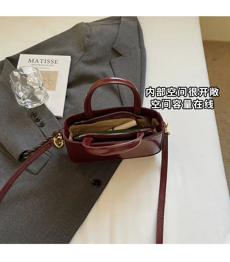 Women Shoulder Crossbody Bag Red Leather 2025 — feature 6