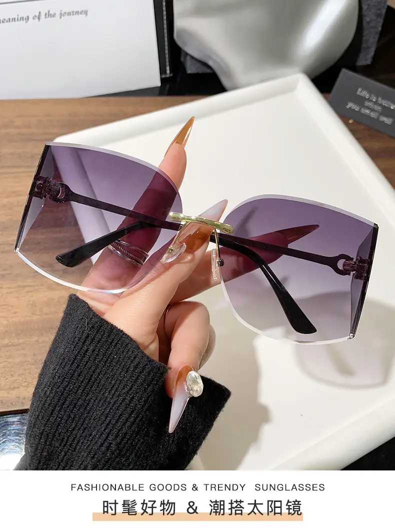 Retro Curved Sunglasses Pink Gradient Personalized Decor โ feature 11
