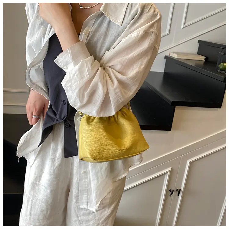 Red Korean Style Underarm Bag with Chain — feature 14