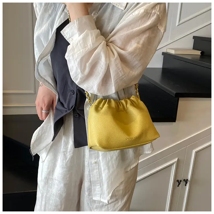 Red Korean Style Underarm Bag with Chain — feature 15