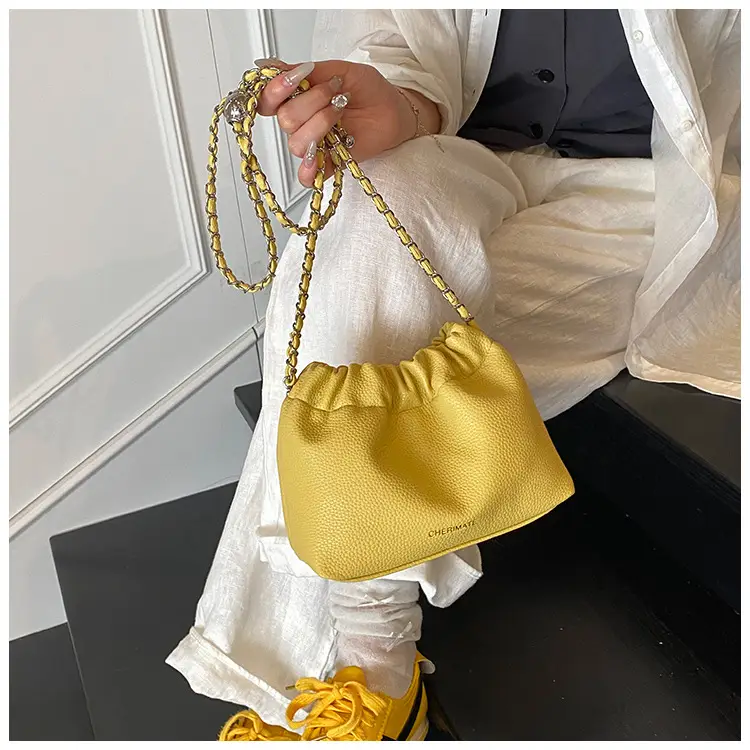Red Korean Style Underarm Bag with Chain — feature 24