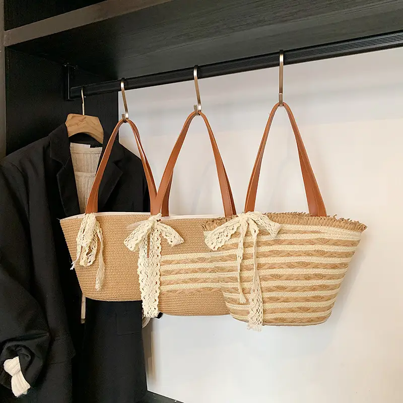 Women Straw Bag Large Capacity Woven Seaside Tote - Image 7