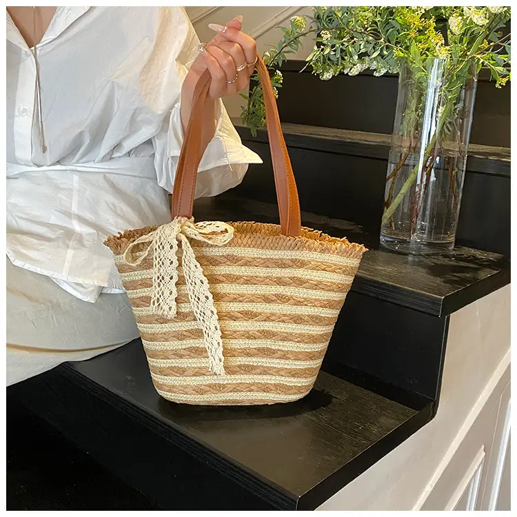 Women Straw Bag Large Capacity Woven Seaside Tote — feature 13