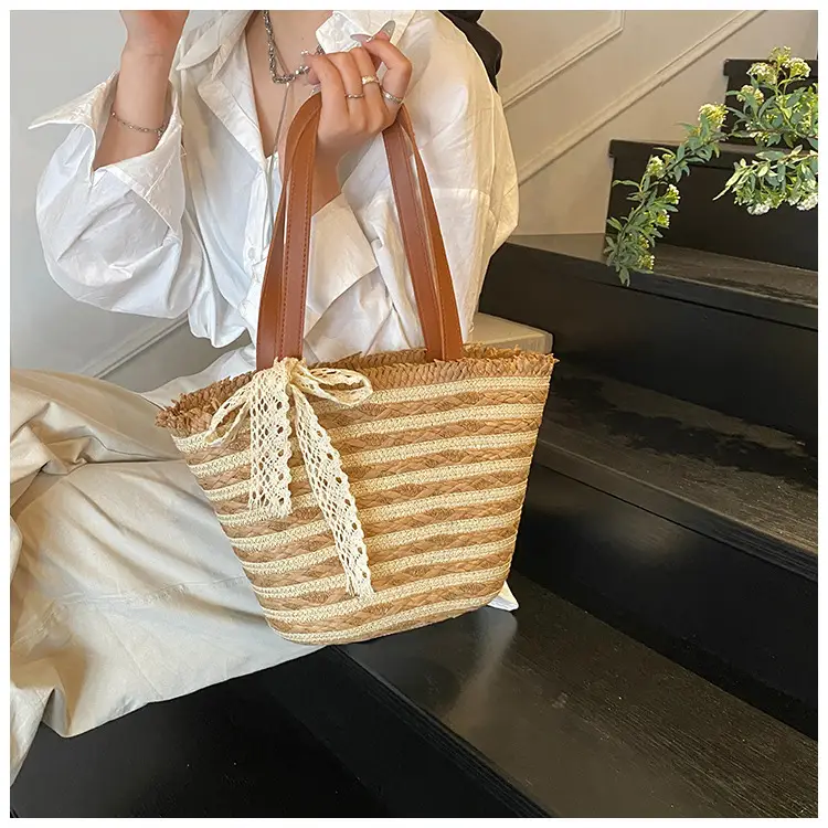 Women Straw Bag Large Capacity Woven Seaside Tote — feature 15