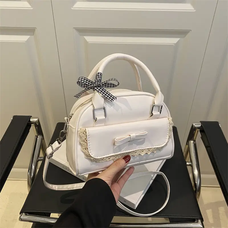 White Korean Style Shoulder Bag with Bow - Image 5