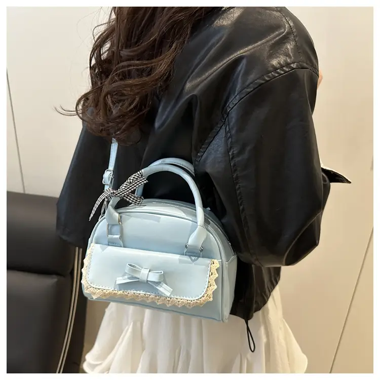 White Korean Style Shoulder Bag with Bow — feature 11