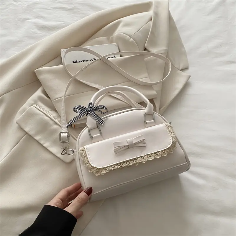 White Korean Style Shoulder Bag with Bow - Image 2