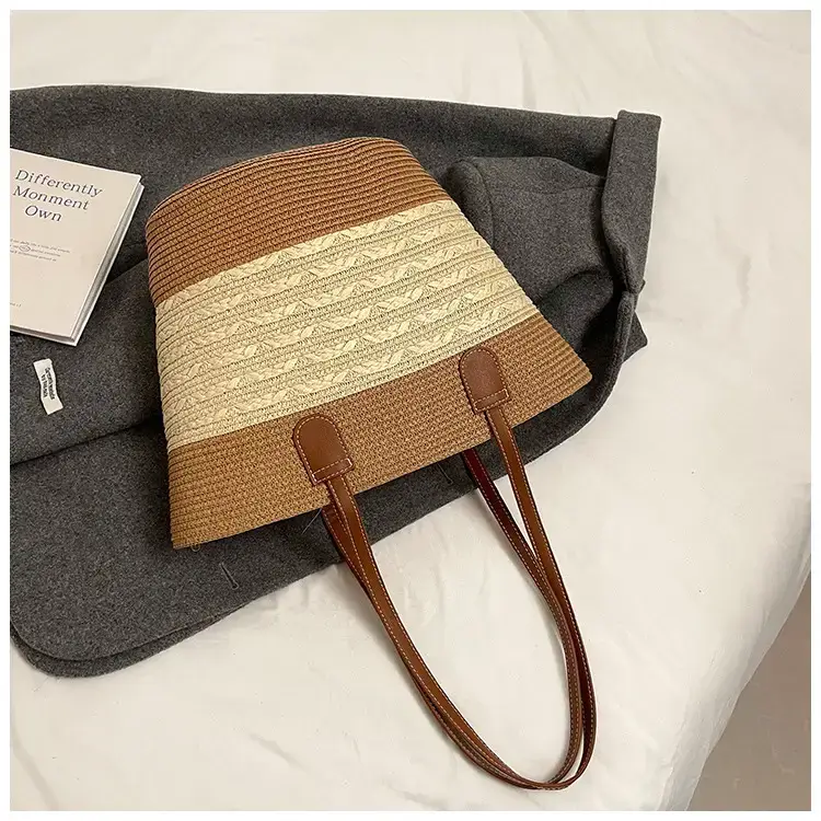 Women's Woven Straw Beach Bag Large Capacity Brown — feature 20