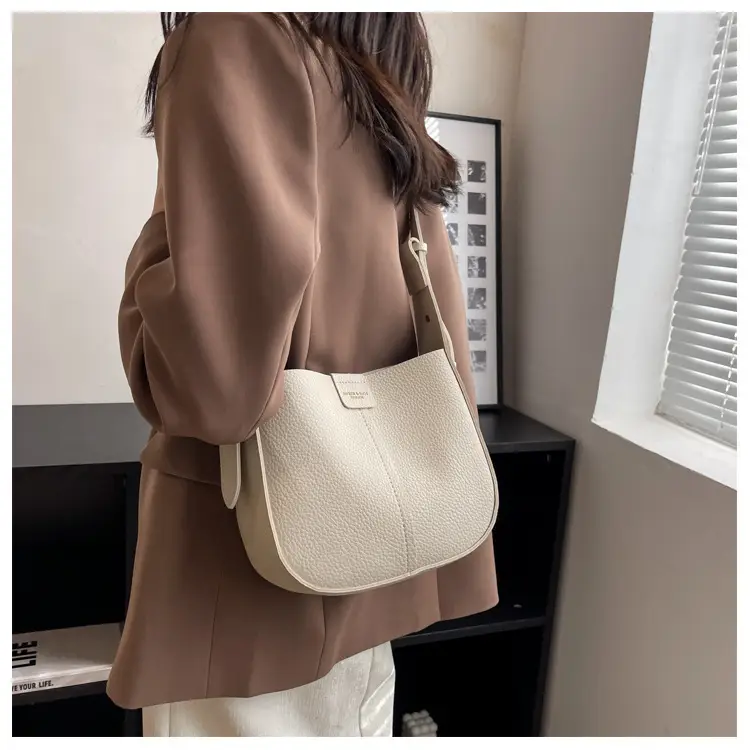 Beige Textured Crossbody Bag for Women 2025 — feature 13