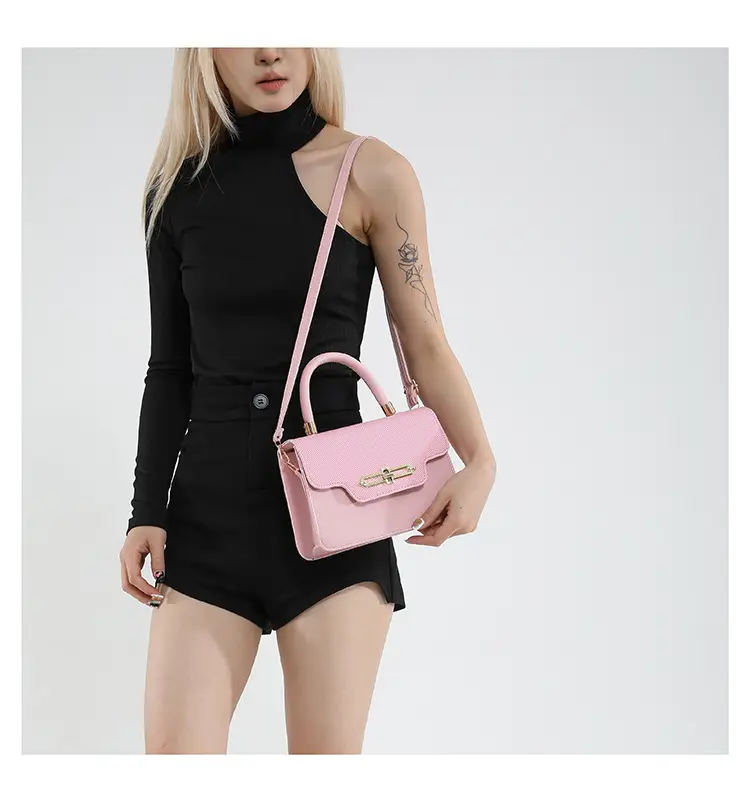 Light Blue Lock Chain Shoulder Bag for Women — feature 11