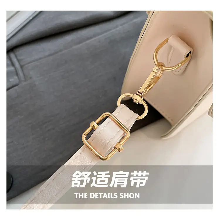 Light Blue Lock Chain Shoulder Bag for Women — feature 5