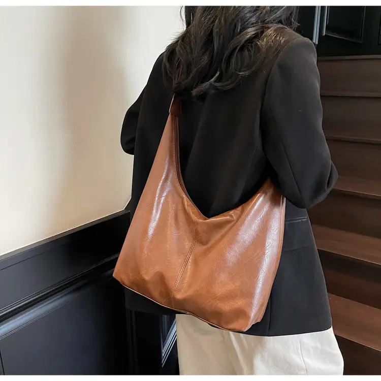 Black Large Capacity Women's Tote Bag PU Leather — feature 17