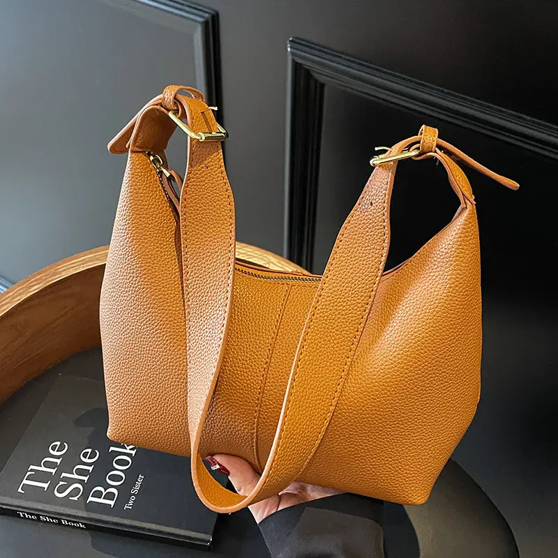 White Korean Style New Dumpling Bag for Women - Image 6