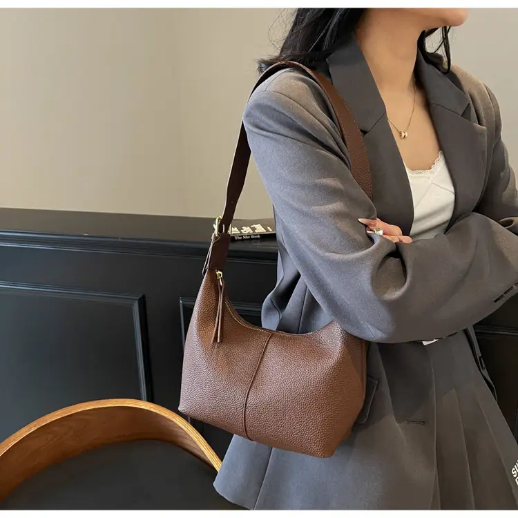 White Korean Style New Dumpling Bag for Women — feature 25