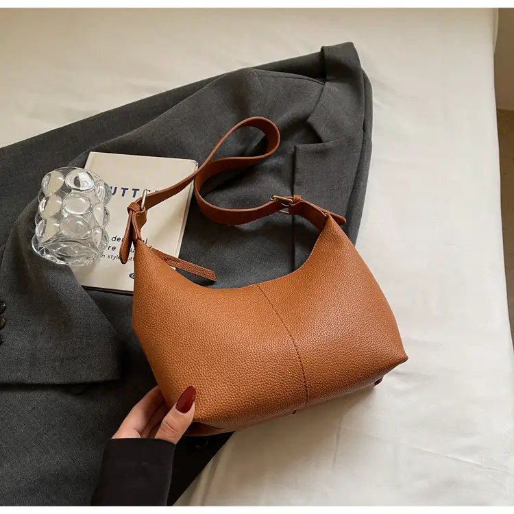 White Korean Style New Dumpling Bag for Women - Image 3