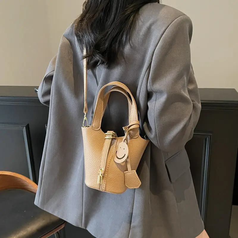 Women's Yellow Litchi Pattern Bucket Bag 2025 - Image 10