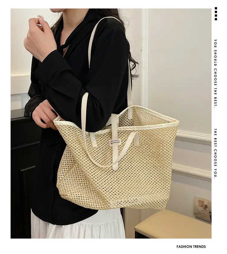 Straw Woven Shoulder Bag with Metal Hook — feature 2