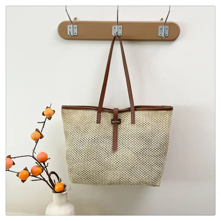 Straw Woven Shoulder Bag with Metal Hook — feature 22