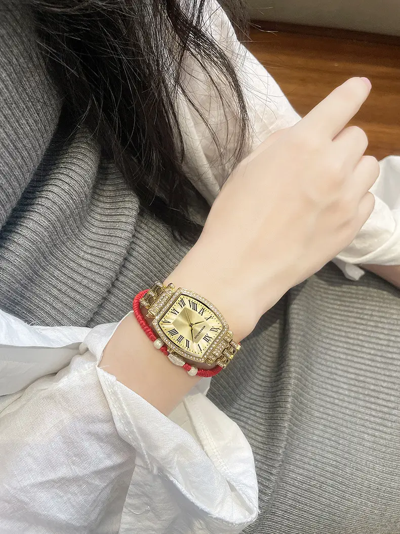 Rose Gold Cross Bracelet Women's Quartz Watch with Roman Scale — feature 17