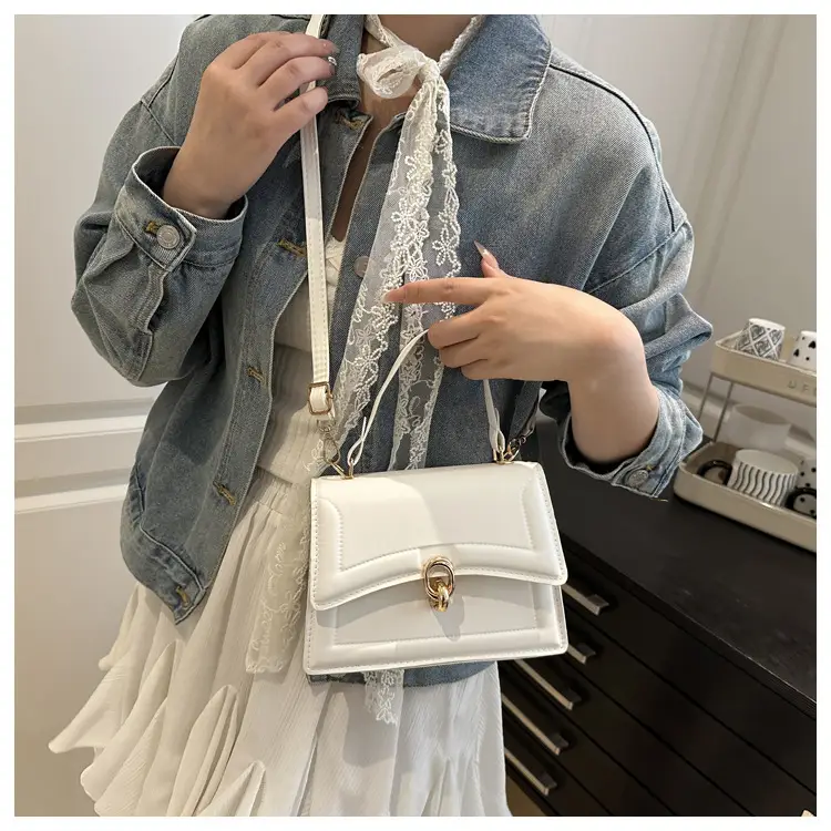 2025 Women's Crossbody & Shoulder Bags in Trendy Colors — feature 10