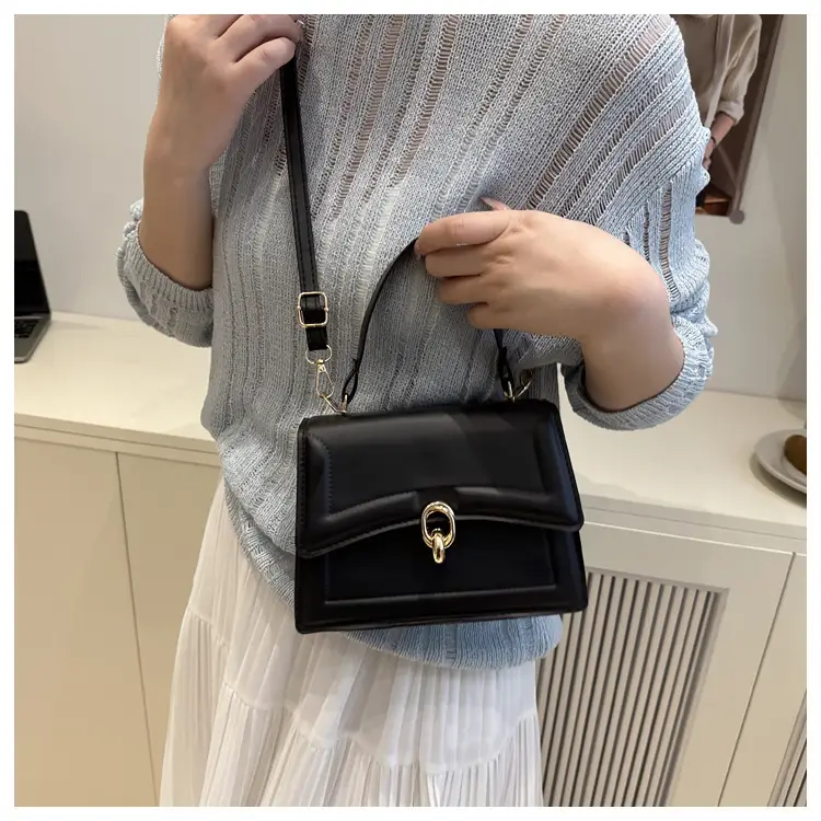 2025 Women's Crossbody & Shoulder Bags in Trendy Colors — feature 26