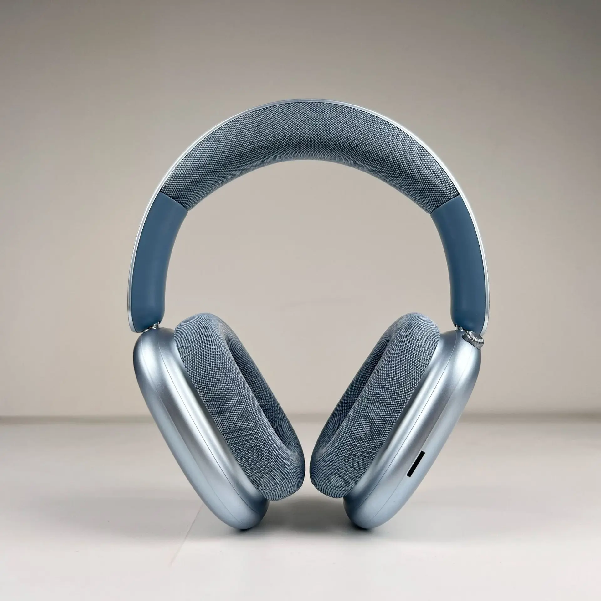 2026 Black Over-Ear Noise Cancelling Headphones Bluetooth