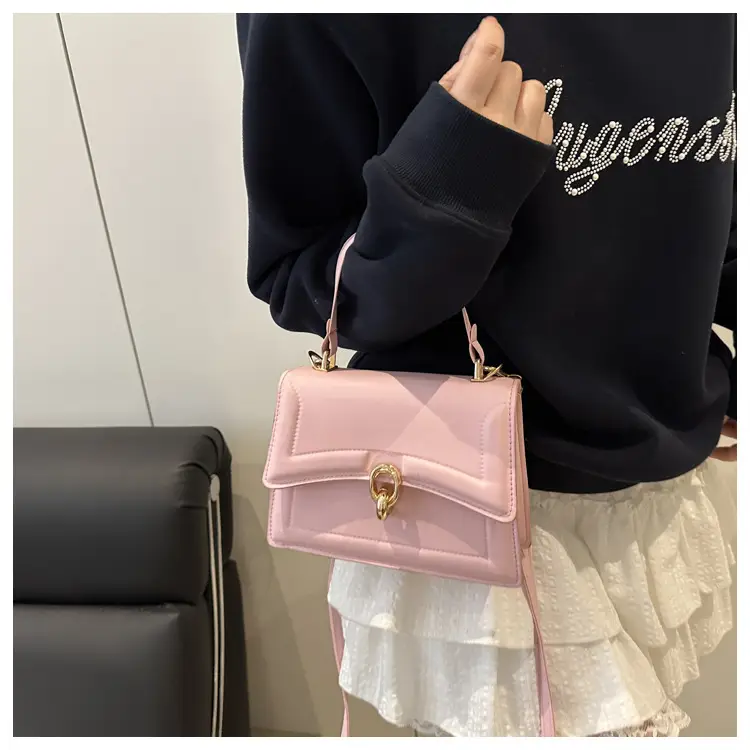 Women's Cream Leather Shoulder Crossbody Bag 2025 — feature 12