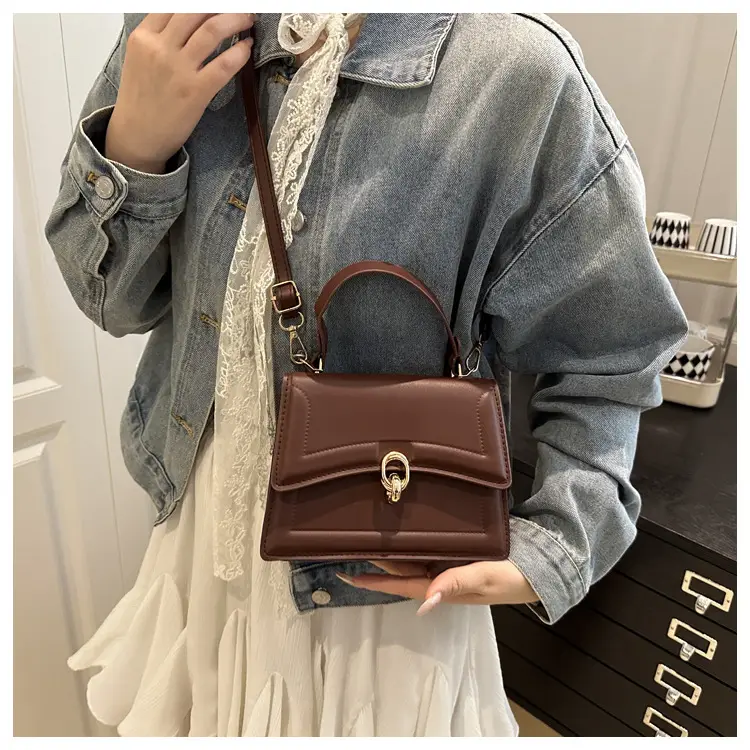 Women's Cream Leather Shoulder Crossbody Bag 2025 — feature 19