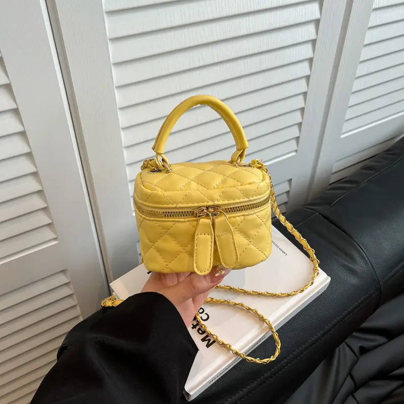 2025 New Silver Quilted Crossbody Bag with Chain Strap - Image 5