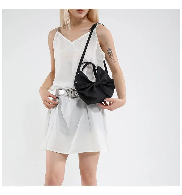 Red Bow Large Capacity Women's Canvas Shoulder Bag — feature 21