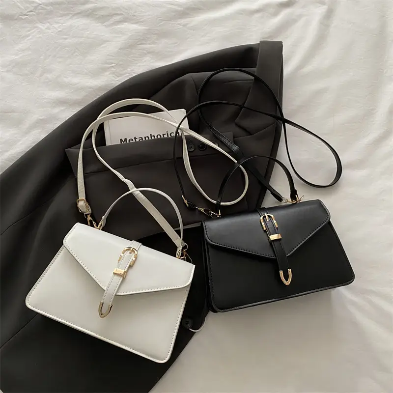 Black Leather Shoulder Bag with Gold Clasp - Image 6