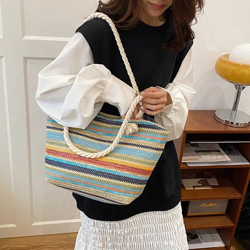 Straw Bag for Summer Beach Vacation Fashion Trend - Image 5