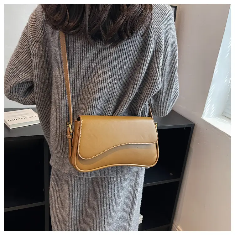 Small Brown Leather Crossbody Bag for Women 2025 — feature 10