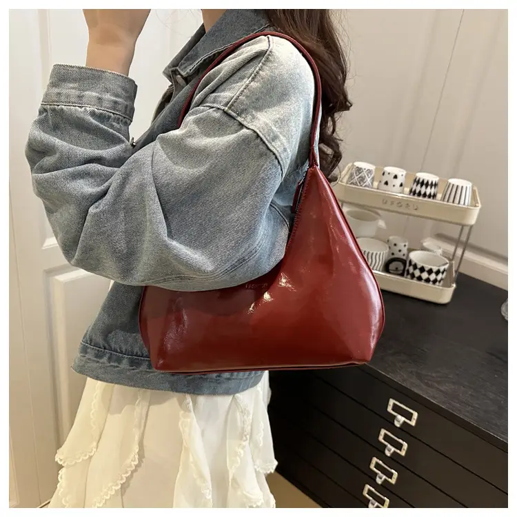 Pink Retro Shoulder Bag for Women 2025 — feature 10