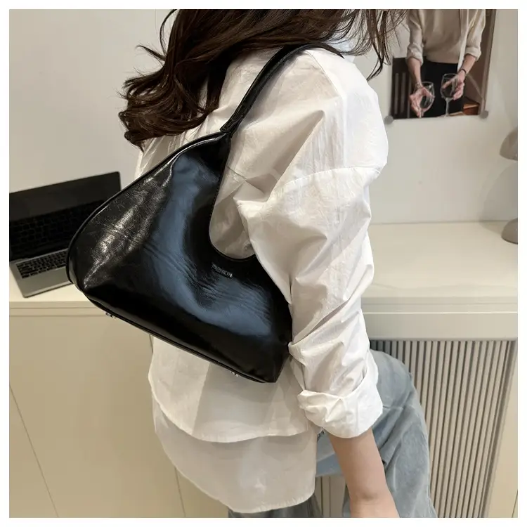 Pink Retro Shoulder Bag for Women 2025 — feature 17