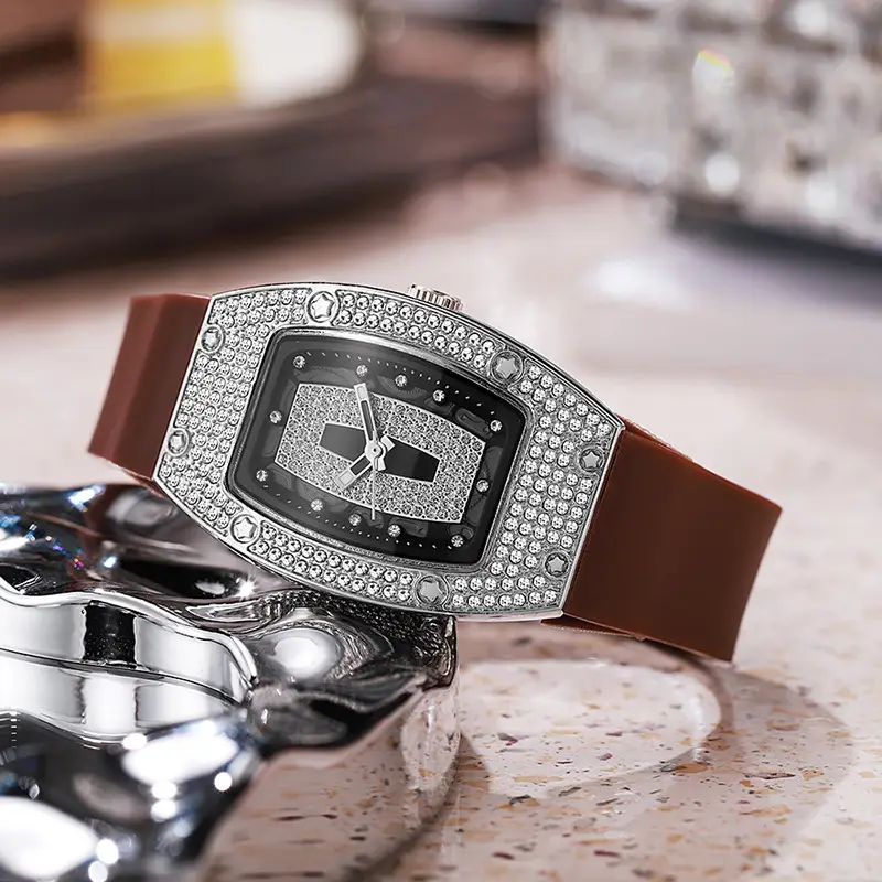 Women's Diamond Encrusted Quartz Watch Silicone Band - Image 9