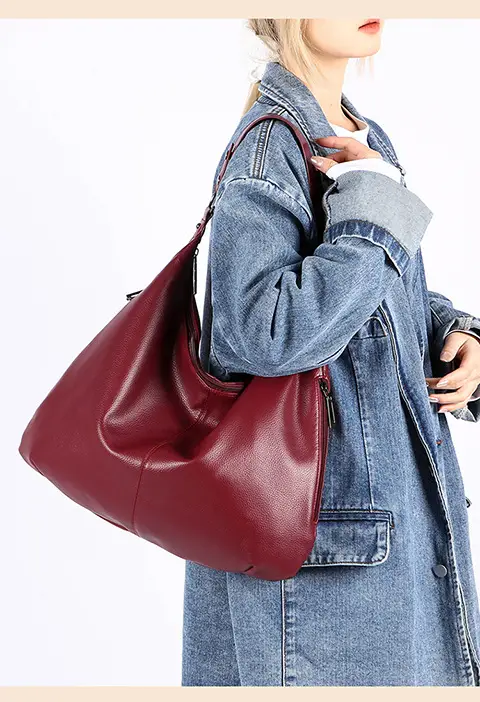Large Capacity Leather Tote Bag for Women European American Retro Design — feature 3